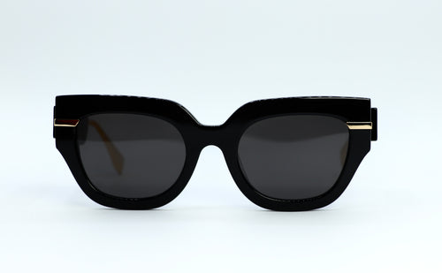 Gafas de sol Fendi de acetato con forma de ojo de gato y logotipo F de gran tamaño