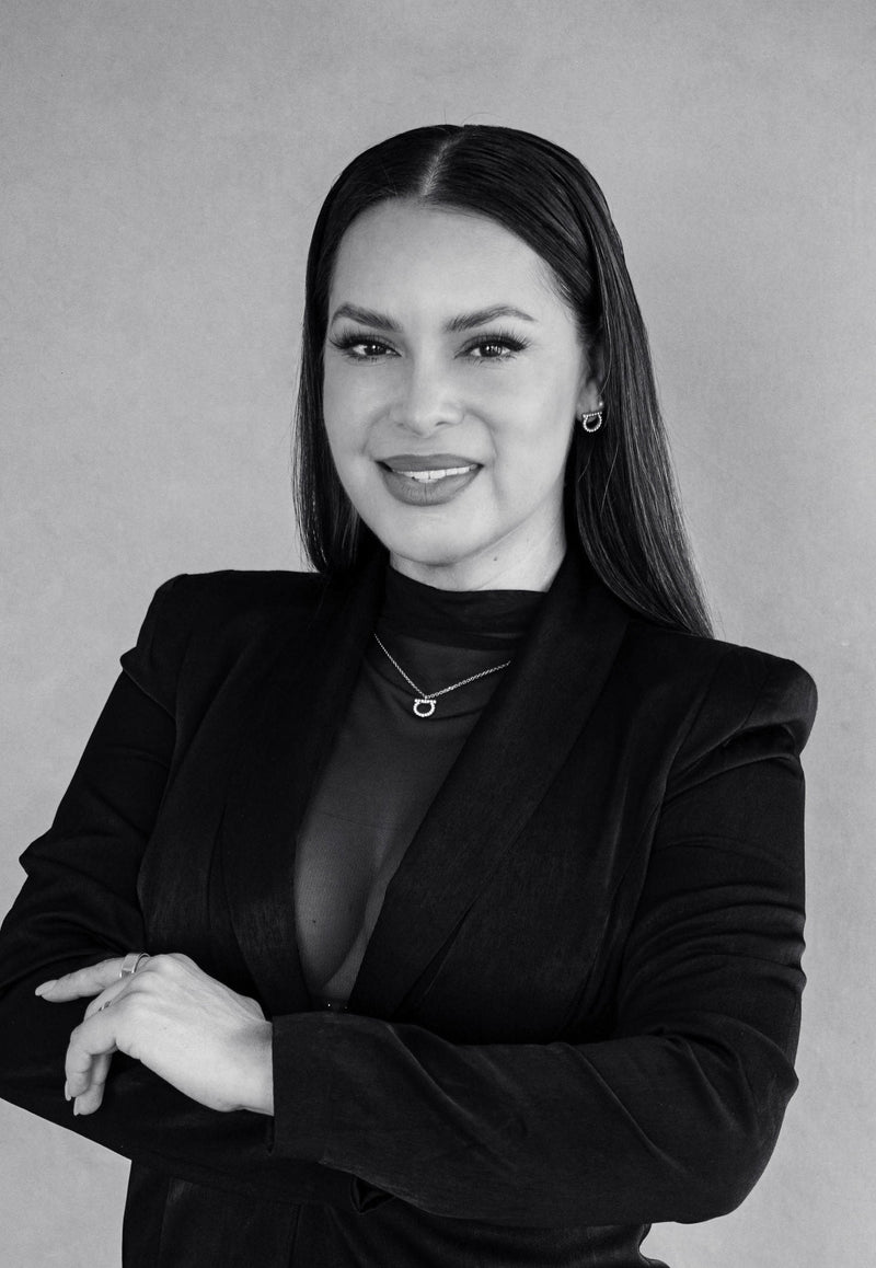 llesenia Aispuro
